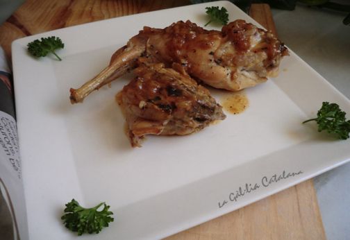 Conill amb all, ceba i caldo vegetal, Irreductibles, cuina Catalana, Dieta mediterrània