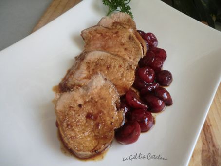 Filet de porc amb agredolç de cireres - http://www.irreductibles.cat/cuina/2012/06/04/filet-de-porc-agredolc-de-cireres/ #CuinaIrreductible , #cuinaCatalana , #slowfood , #dietamediterrania, © By Manel Baxerias