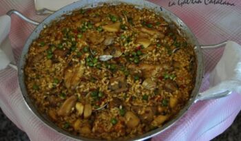 Arròs mar i muntanya amb alegries - http://www.irreductibles.cat/cuina/2012/07/20/arros-amb-alegries/ #CuinaIrreductible #cuinaCatalana #slowfood #dietamediterrania #km0 © By Manel Baxerias