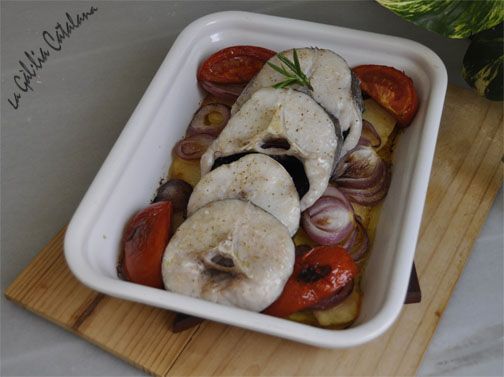 Lluç al forn - http://www.irreductibles.cat/cuina/2012/08/07/lluc-al-forn/ #CuinaIrreductible #cuinaCatalana #slowfood #dietamediterrania #km0 © By Manel Baxerias