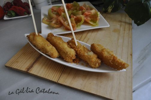 Rotllets de pollastre amb cheddar http://www.irreductibles.cat/cuina/2012/08/26/rotllets-d-pollastre/ #CuinaIrreductible #cuinaCatalana #slowfood #dietamediterrania #km0 © By Manel Baxerias