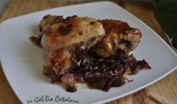Pollastre rusti-picant - http://www.irreductibles.cat/cuina/2012/08/02/pollastre-rusti-picant/ #CuinaIrreductible #cuinaCatalana #slowfood #dietamediterrania #km0 © By Manel Baxerias