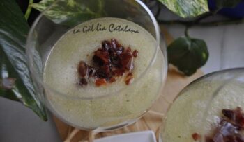 Sopa de meló amb pernil estellat http://www.irreductibles.cat/cuina/2012/08/18/sopa-d-melo-i-pernil-estellat/ #CuinaIrreductible #cuinaCatalana #slowfood #dietamediterrania #km0 © By Manel Baxerias