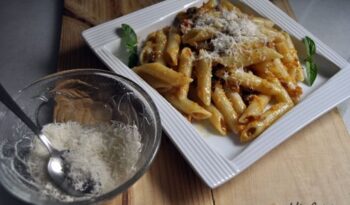 Macarrons a la Bolognesa http://www.irreductibles.cat/cuina/2012/10/02/macarrons-bolognesa/ #CuinaIrreductible #cuinaCatalana #slowfood #dietamediterrania #km0 © By Manel Baxerias