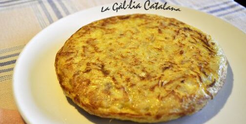 Truita de patata, ceba i all http://www.irreductibles.cat/cuina/2012/12/06/truita-de-patata-ceba-i-all/ #CuinaIrreductible #cuinaCatalana #slowfood #dietamediterrania #km0 © By Manel Baxerias