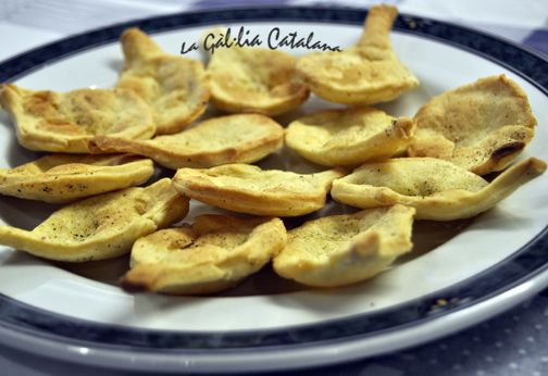 Culleretes amb vedella al pebre gratinada http://www.irreductibles.cat/cuina/2012/12/02/culleretes-amb-vedella/ #CuinaIrreductible #cuinaCatalana #slowfood #dietamediterrania #km0 © By Manel Baxerias