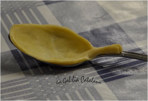 Culleretes amb vedella al pebre gratinada http://www.irreductibles.cat/cuina/2012/12/02/culleretes-amb-vedella/ #CuinaIrreductible #cuinaCatalana #slowfood #dietamediterrania #km0 © By Manel Baxerias