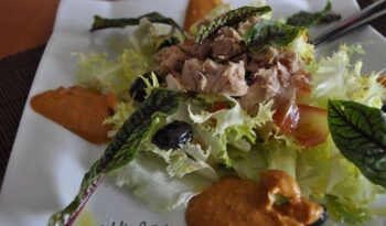 Amanida d’hivern http://www.irreductibles.cat/cuina/2013/01/09/amanida-dhivern/ #CuinaIrreductible #cuinaCatalana #slowfood #dietamediterrania #km0 © By Manel Baxerias