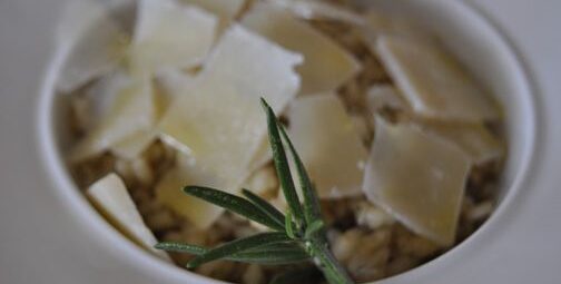 Risotto d’espàrrcs i parmesà http://www.irreductibles.cat/cuina/2013/01/26/risotto-desparrcs-i-parmesa/ #CuinaIrreductible #cuinaCatalana #slowfood #dietamediterrania #km0 © By Manel Baxerias