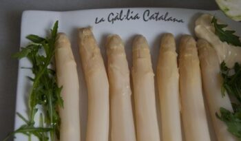 Amanida d’espàrrecs http://www.irreductibles.cat/cuina/2013/03/amanida-desparrecs/ #CuinaIrreductible #cuinaCatalana #slowfood #dietamediterrania #km0 © By Manel Baxerias