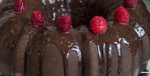 portarà records als avis de la casa un pastis amb farina de Garrofa http://www.irreductibles.cat/cuina/2013/04/bundt-de-xocolata/ #CuinaIrreductible #cuinaCatalana #slowfood #dietamediterrania #km0 © By Manel Baxerias