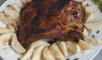 Costelles de porc amb salsa barbacoa http://www.irreductibles.cat/cuina/2013/04/barbecue-ribs/ #CuinaIrreductible #cuinaCatalana #slowfood #dietamediterrania #km0 © By Manel Baxerias