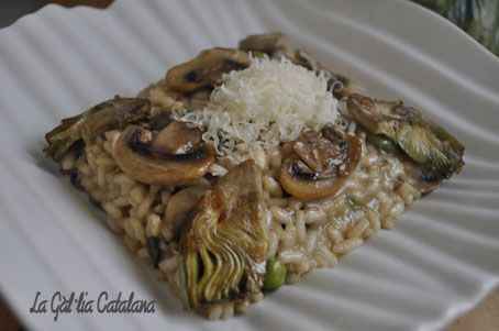 Risotto de carxofes i xampinyons http://www.irreductibles.cat/cuina/2013/04/risotto-de-carxofes/ #CuinaIrreductible #cuinaCatalana #slowfood #dietamediterrania #km0 © By Manel Baxerias