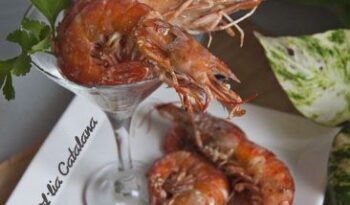 Gambes a la planxa amb oli de bitxo http://www.irreductibles.cat/cuina/2013/04/gambes-planxa-picants/ #CuinaIrreductible #cuinaCatalana #slowfood #dietamediterrania #km0 © By Manel Baxerias