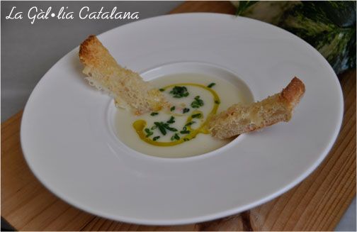 Crema de celerí http://www.irreductibles.cat/cuina/2013/05/crema-de-celeri/ #CuinaIrreductible #cuinaCatalana #slowfood #dietamediterrania #km0 © By Manel Baxerias