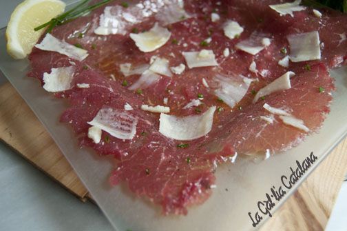 Carpaccio de vedella http://www.irreductibles.cat/cuina/2013/05/carpaccio-de-vedella/ © Manel Baxerias