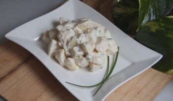 Patates amb allioli http://www.irreductibles.cat/cuina/2013/05/patates-amb-allioli/ © Manel Baxerias