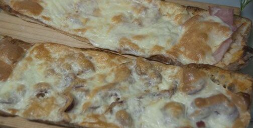 Pizza amb pa de vidre http://www.irreductibles.cat/cuina/2013/07/pizza-amb-pa-de-vidre/ © Manel Baxerias