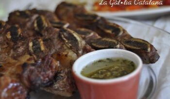 Salsa Ximixurri http://www.irreductibles.cat/cuina/2013/10/salsa-ximixurri/ © Manel Baxerias