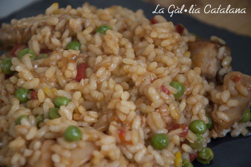 Paella de sèpia i pollastre http://www.irreductibles.cat/cuina/2013/11/paella-de-sepia-i-pollastre/ © Manel Baxerias