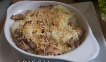 Coliflor amb cansalada http://www.irreductibles.cat/cuina/2013/11/coliflor-amb-cansalada/ © Manel Baxerias