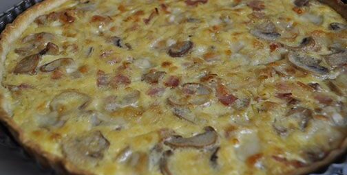 Quiche de xampinyons amb ceba i formatge de cabra http://www.irreductibles.cat/cuina/2013/12/quiche-d-xampinyons-i-formatge/ © Manel Baxerias Consells culinaris