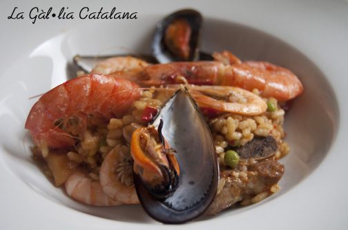 Paella de marisc http://www.irreductibles.cat/cuina/2014/02/paella-de-marisc/ © Manel Baxerias