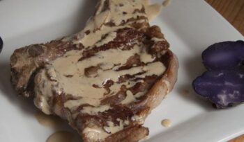 Entrecot amb salsa roquefort