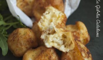 Bunyols de bacallà de pasta Choux http://www.irreductibles.cat/cuina/2014/04/bunyols-de-bacalla/ ©Manel Baxerias