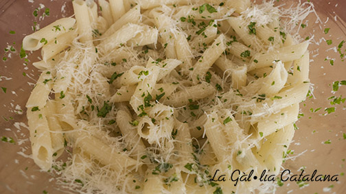 Macarrons en 5 minuts #pasta #macarrons #llimona #lemon #KM0 #slowfood @irreductibles.cat ©Manel Baxerias